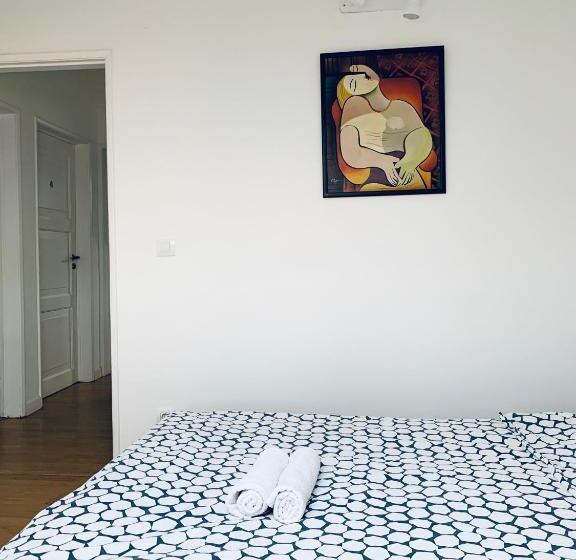 پانسیون Restelo House Shared Appartment