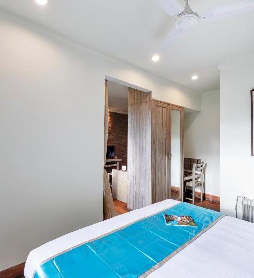 منتجع Club Mahindra Binsar Villa