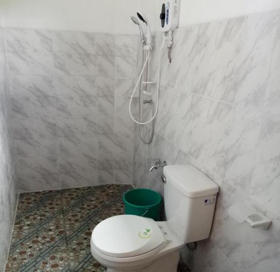 Общежитие Jeno Tourist Inn