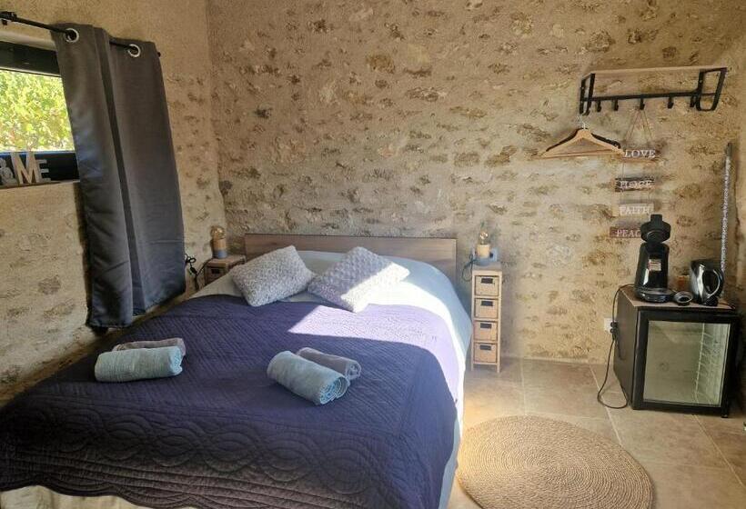 مبيت وإفطار Bastide Bellugue Maison D Hôtes Réseau Bienvenue à La Ferme à 3 Minutes De Lourmarin