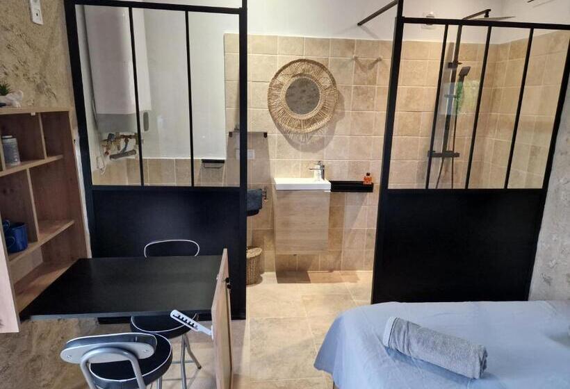 مبيت وإفطار Bastide Bellugue Maison D Hôtes Réseau Bienvenue à La Ferme à 3 Minutes De Lourmarin