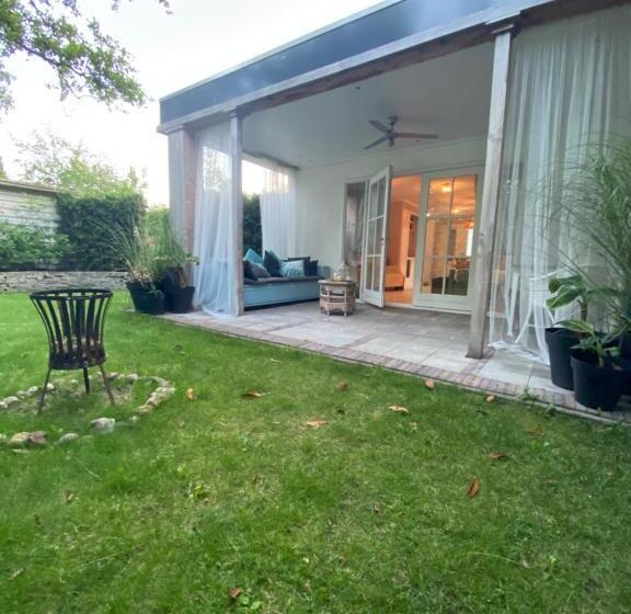 צימר De Vijverkamer     Privé Diner Op De Kamer Mogelijk!!