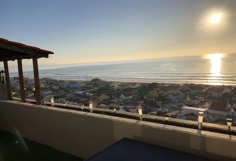 Fonte Da Telha Beach Hostel