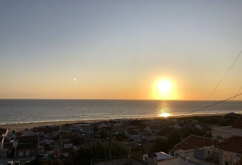 Fonte Da Telha Beach Hostel