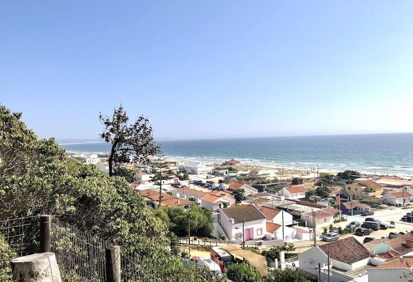 Fonte Da Telha Beach Hostel