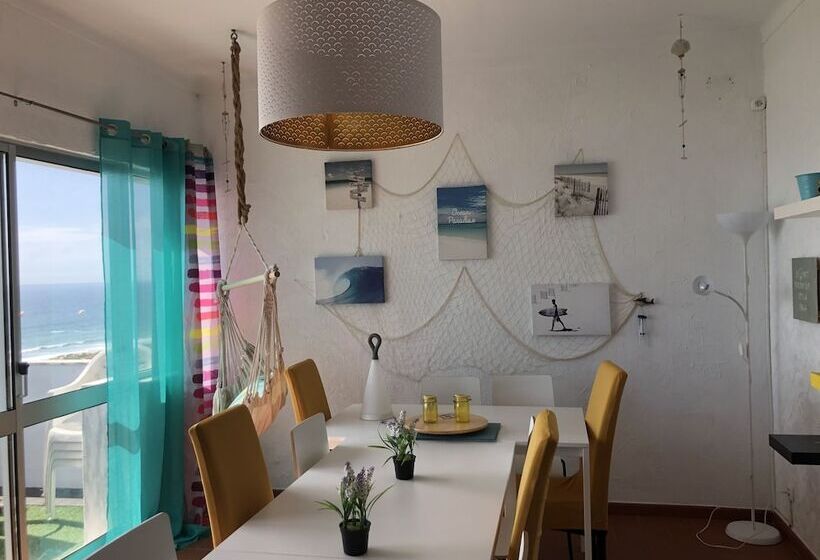 Fonte Da Telha Beach Hostel