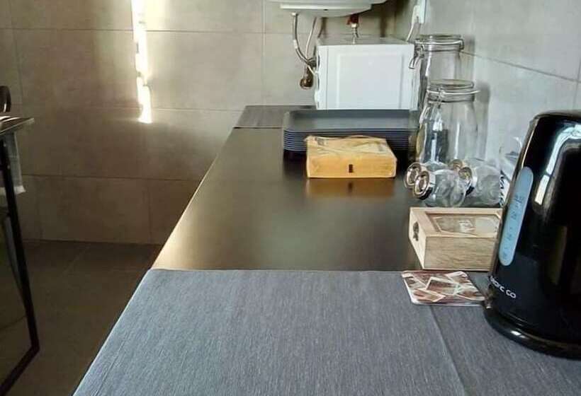 Fonte Da Telha Beach Hostel