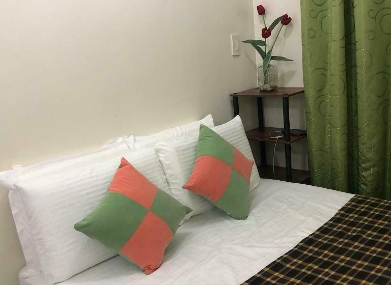 Stays At Green Residences Studio Couples Bed With Complimentary Breakfast For 2