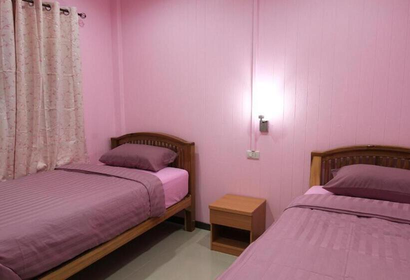 בית מלון כפרי Siri Guesthouse