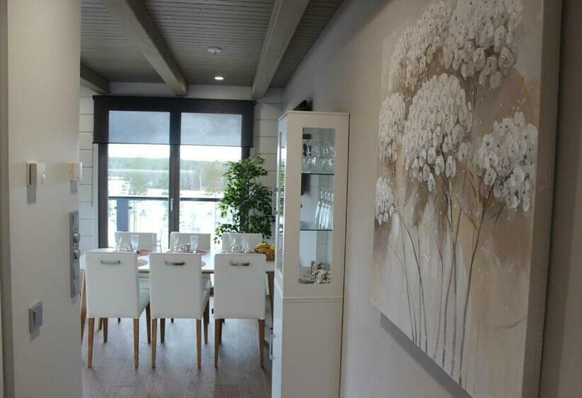 Naava Chalet Pikku Panda