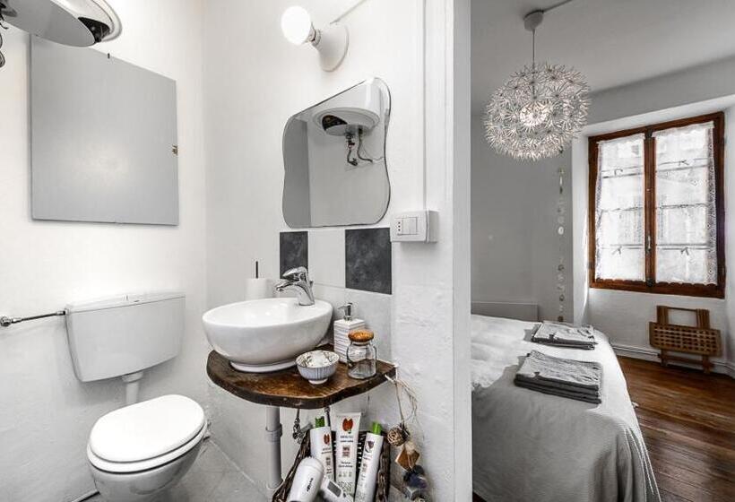 بنسيون Al Vicolo Del Gallo