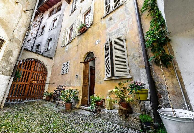 بنسيون Al Vicolo Del Gallo