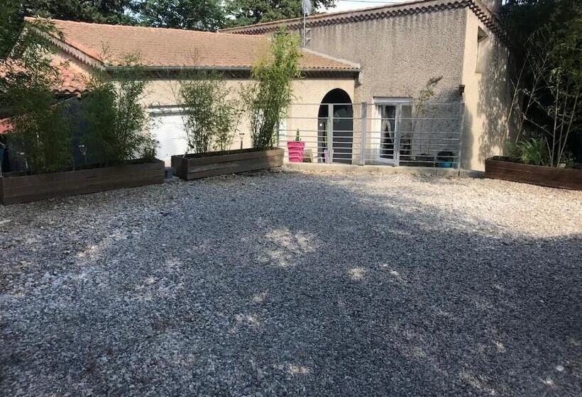 پانسیون Allegria Nîmes