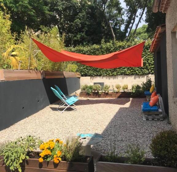 پانسیون Allegria Nîmes