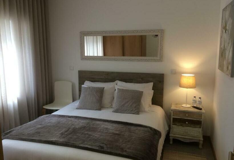 بنسيون Casinha Do Rossio