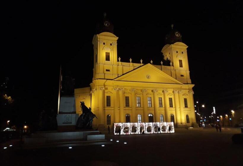 ペンション Piac Utcai Apartman