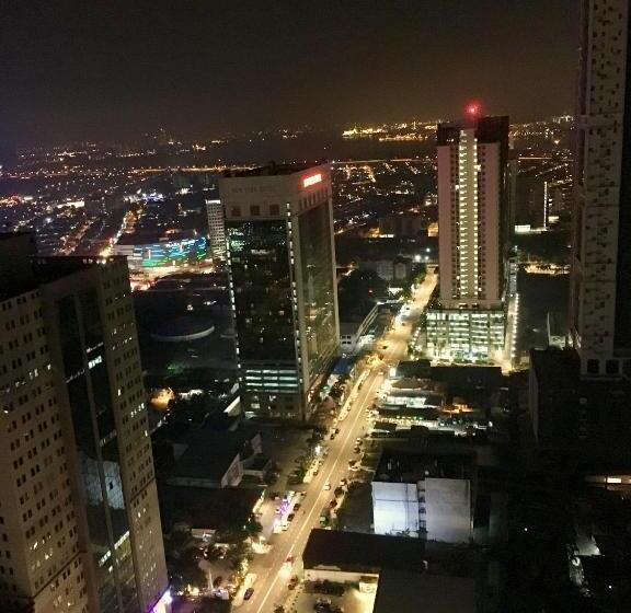 פנסיון Pinnacle Tower Apartment Stay By Feel Suites