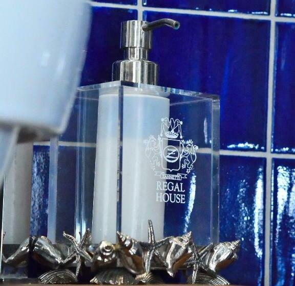 بنسيون Regal House Anzio