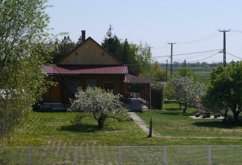Пансион örvény Vendégház