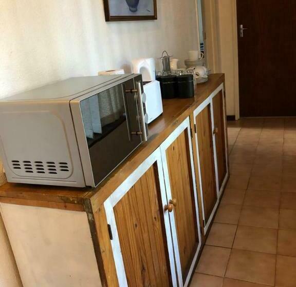 بنسيون The Vineyard West