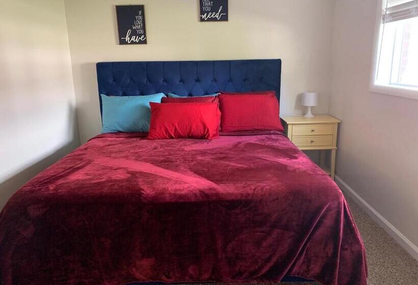 The Palace At Kingston East