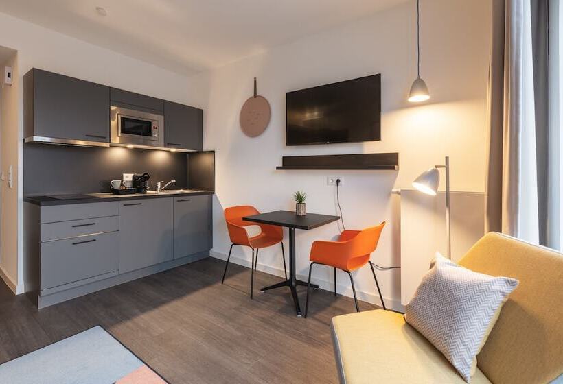 Acora Berlin Living The City