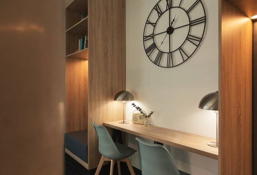 Acora Berlin Living The City