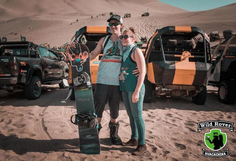 هاستل Wild Rover Huacachina