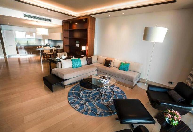 Apartments By Fairmont Baku Flame Towers
