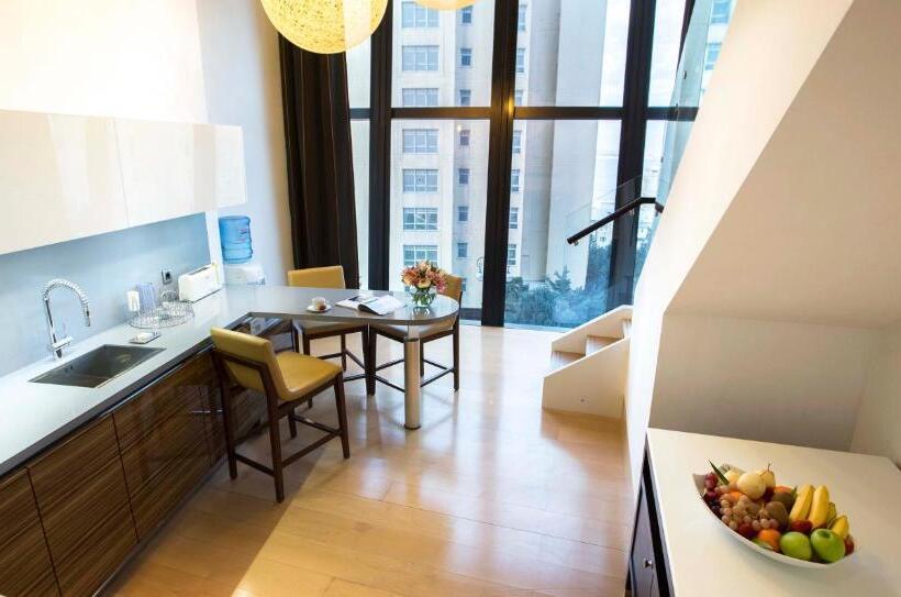 Apartments By Fairmont Baku Flame Towers