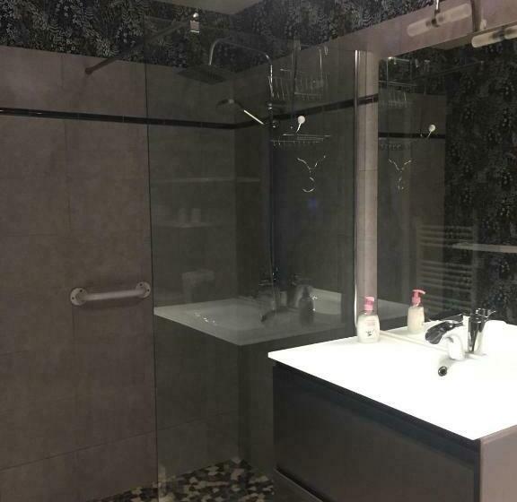 مبيت وإفطار Les Charmilles