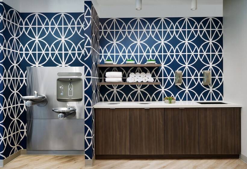 Ac Hotel By Marriott Bethesda Downtown