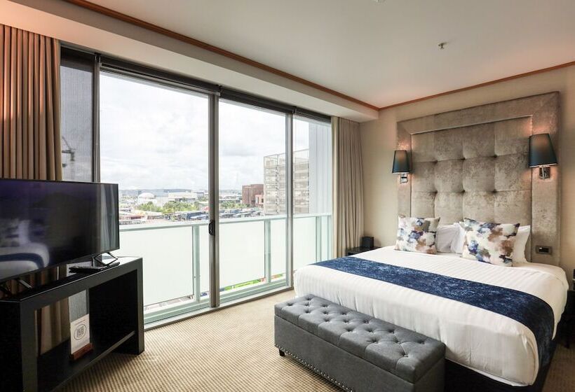 هتل Marsden Viaduct