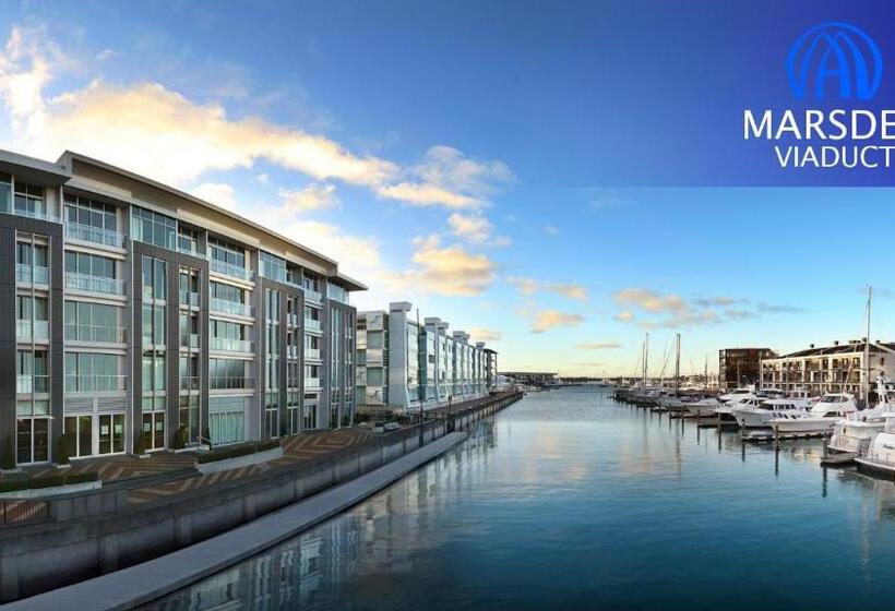 هتل Marsden Viaduct