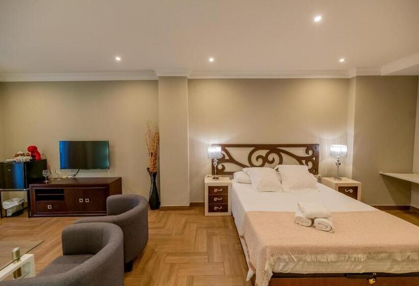 هتل Monasterio Granada  Adults Only