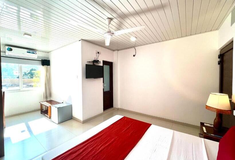 בית מלון כפרי My City