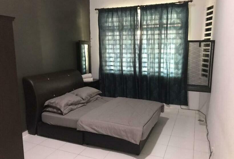 Отель Oyo 90359 Homestay Bandar Putra 2