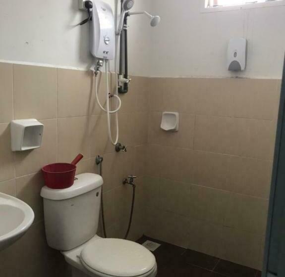 Отель Oyo 90359 Homestay Bandar Putra 2