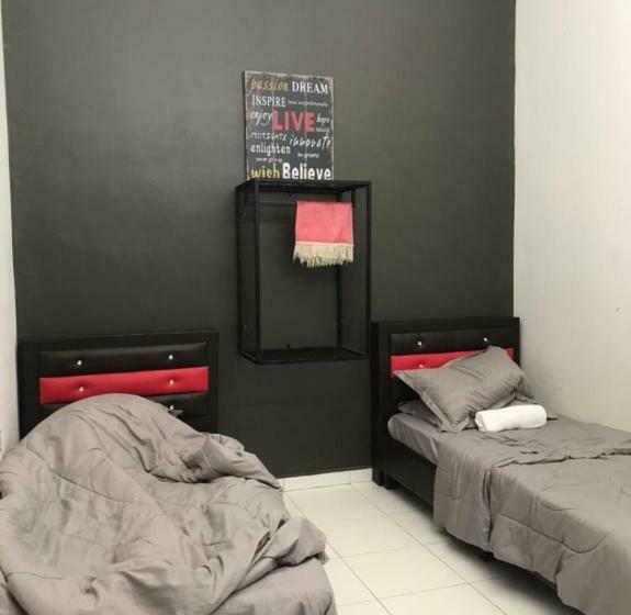 Отель Oyo 90359 Homestay Bandar Putra 2