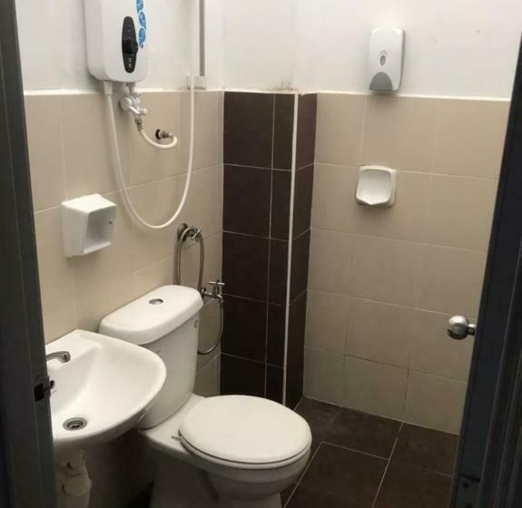 Отель Oyo 90359 Homestay Bandar Putra 2