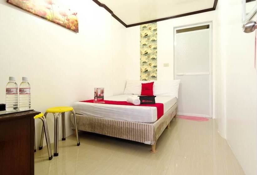 호텔 Reddoorz @ Prince Jb Beach Resort Zambales