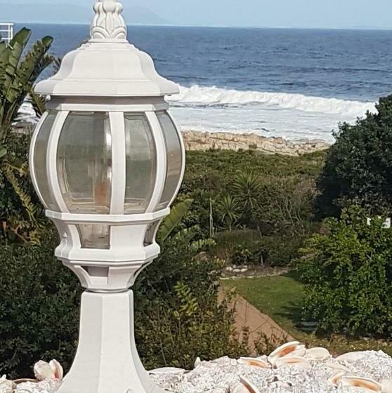 פנסיון Belle Vue Guesthouse