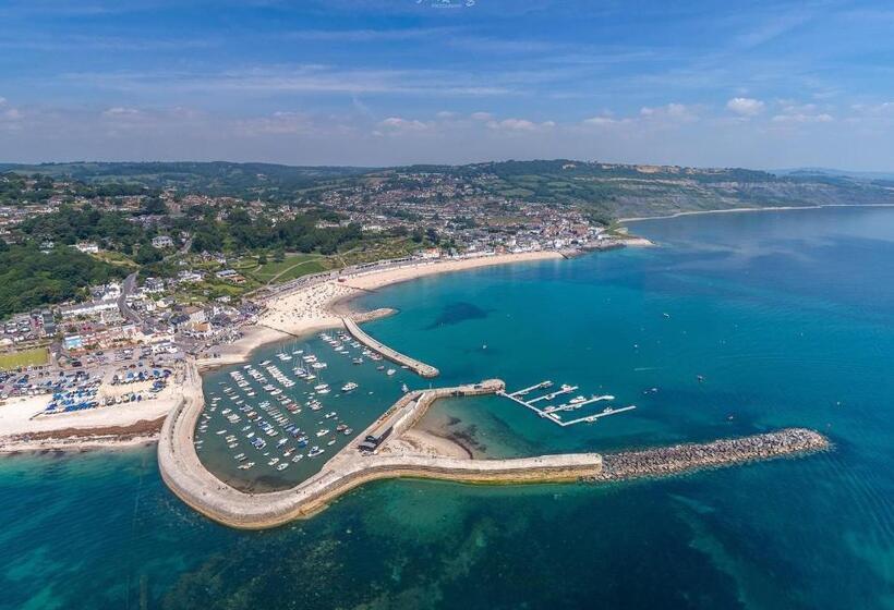 ペンション Colebrooke House