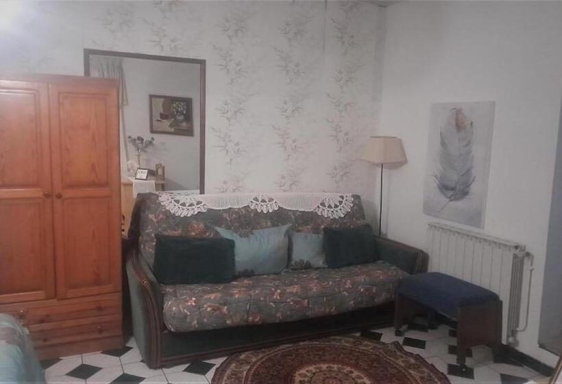 פנסיון Residencia Maria Jose