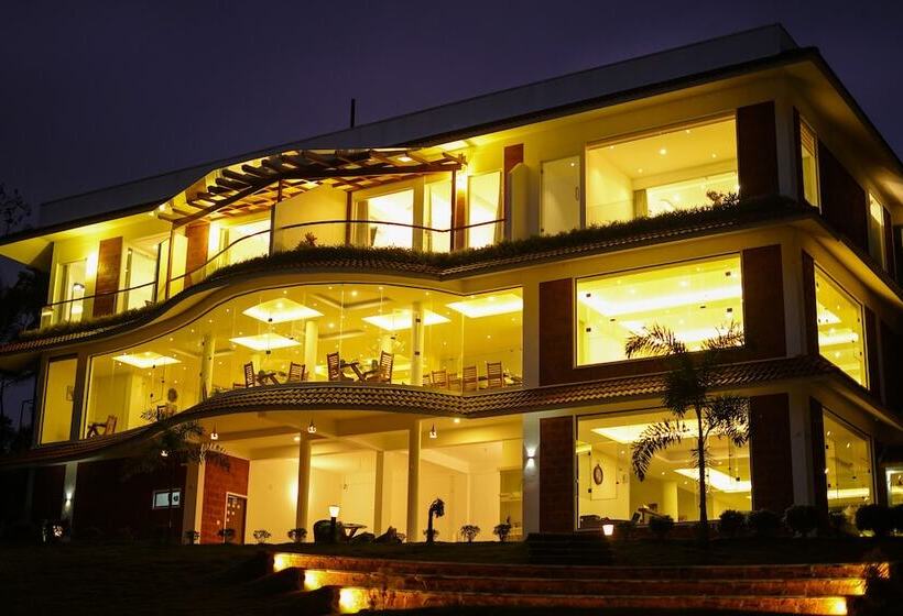 膳宿费 Room In Guest Room   Lakerose Wayanad Resort   Lake View