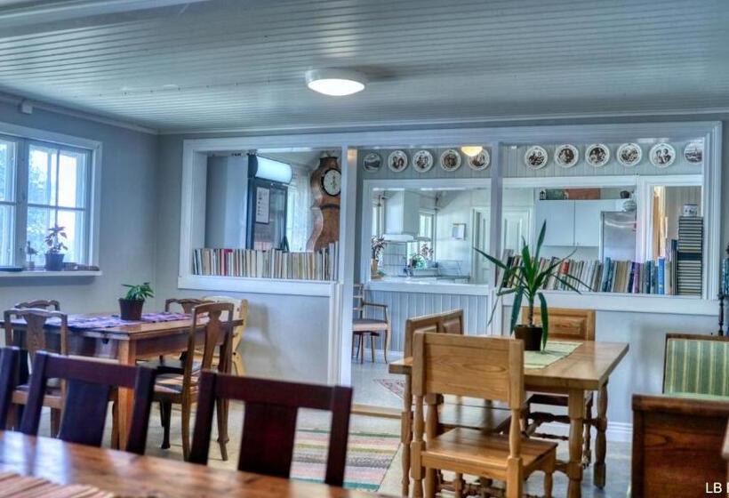 Apelviksgården B&b