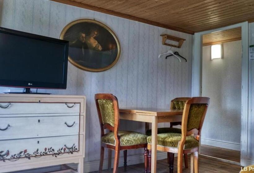 Apelviksgården B&b