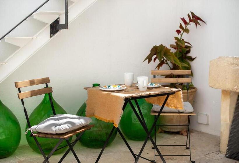 Bed and Breakfast Dimora Del Vescovo Guest House