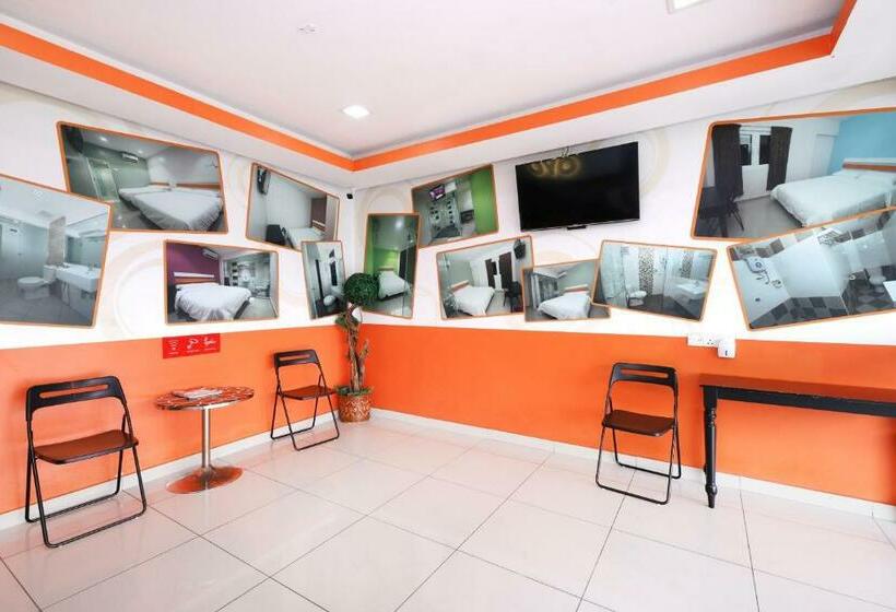 ホテル Red Orange