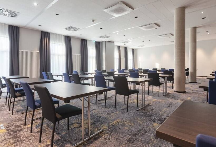 Garner Hotel Augsburg Nord, An Ihg